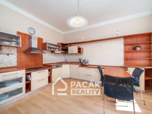 Prodej rodinného domu, Tršice, 1000 m2
