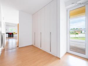 Pronájem rodinného domu, Čakov, 270 m2