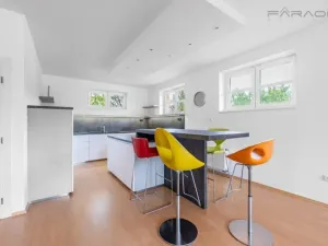 Pronájem rodinného domu, Čakov, 270 m2