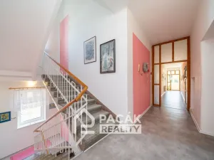 Prodej výrobních prostor, Tršice, 1000 m2