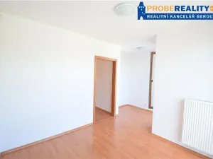 Pronájem rodinného domu, Králův Dvůr, Na Výsluní, 140 m2