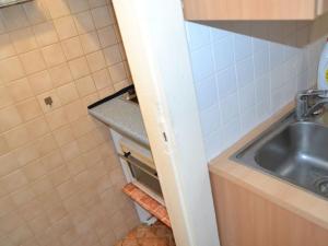 Pronájem bytu 1+kk, Praha - Vinohrady, Kouřimská, 27 m2