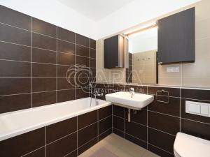 Pronájem bytu 2+kk, Praha - Libeň, Kurta Konráda, 60 m2