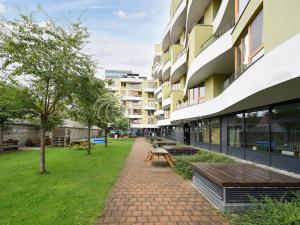 Pronájem bytu 2+kk, Praha - Libeň, Kurta Konráda, 60 m2