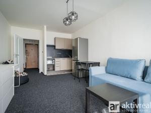 Pronájem bytu 1+kk, Praha - Střížkov, Černého, 30 m2