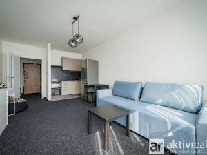 Pronájem bytu 1+kk, Praha - Střížkov, Černého, 30 m2