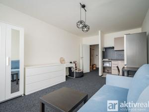 Pronájem bytu 1+kk, Praha - Střížkov, Černého, 30 m2