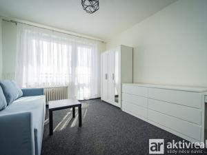 Pronájem bytu 1+kk, Praha - Střížkov, Černého, 30 m2