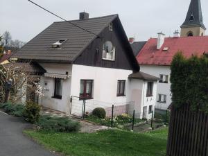 Prodej rodinného domu, Oloví, Horní Ulice, 90 m2