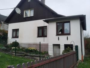 Prodej rodinného domu, Oloví, Horní Ulice, 90 m2