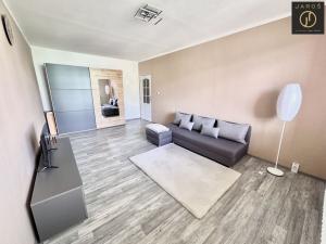 Prodej bytu 2+1, Chomutov, Kamenná, 60 m2