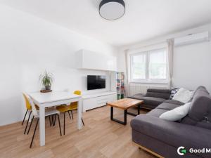 Prodej bytu 3+1, Zlín - Louky, 80 m2