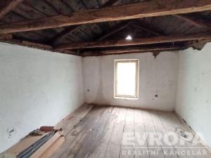 Prodej garáže, Náchod - Běloves, 1. Máje, 60 m2