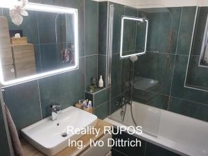 Prodej bytu 3+kk, Moravský Krumlov, Břízová, 66 m2