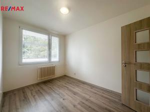 Prodej bytu 2+kk, Komárov, Okružní, 40 m2