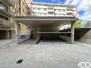 Pronájem garážového stání, Praha - Nusle, Kloboučnická, 10 m2