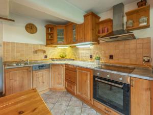 Prodej chalupy, Dolní Žandov - Horní Žandov, 152 m2