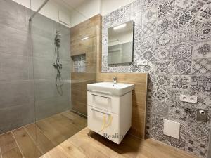 Prodej bytu 3+kk, Olomouc, Janského, 79 m2