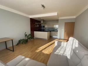 Pronájem bytu 2+kk, Praha - Záběhlice, Na Slatince, 72 m2