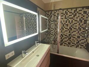 Pronájem bytu 2+kk, Praha - Záběhlice, Na Slatince, 72 m2