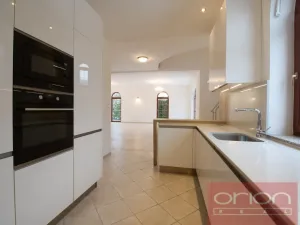 Pronájem rodinného domu, Praha - Nebušice, Nebušická, 243 m2