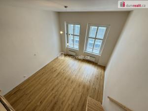 Pronájem bytu 1+kk, Praha - Smíchov, Na Valentince, 48 m2