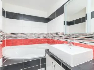 Prodej bytu 2+kk, Praha - Vršovice, Kavkazská, 73 m2