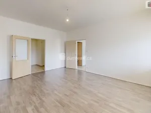 Pronájem bytu 2+1, Opava - Město, Dolní náměstí, 76 m2