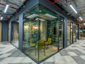 Pronájem kanceláře, Praha - Karlín, Pernerova, 80 m2