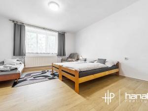 Pronájem bytu 2+1, Olomouc, Selské nám., 56 m2