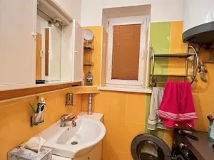 Pronájem bytu 2+kk, Praha - Žižkov, Jeseniova, 42 m2