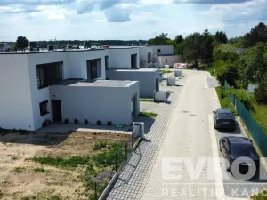 Prodej rodinného domu, Sezemice, Družstevní, 121 m2