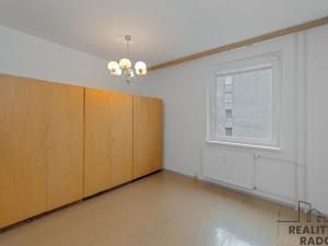 Prodej bytu 3+1, Moravský Krumlov, Sídliště, 73 m2
