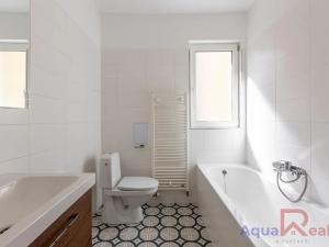 Prodej podílu bytu 2+1, Karlovy Vary, 5. května, 59 m2