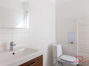 Prodej podílu bytu 2+1, Karlovy Vary, 5. května, 59 m2