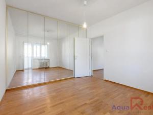 Prodej podílu bytu 2+1, Karlovy Vary, 5. května, 59 m2