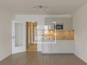 Prodej bytu 1+kk, Praha - Smíchov, Pod Barvířkou, 36 m2