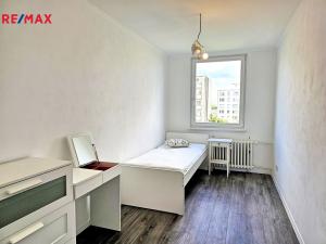 Pronájem bytu 3+1, Praha - Chodov, Benkova, 63 m2