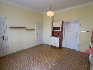 Prodej bytu 3+1, Klatovy - Klatovy V, Plánická, 128 m2