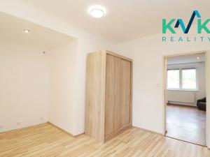 Pronájem bytu 2+1, Božičany, 48 m2