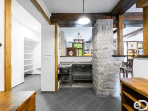 Pronájem ubytování, Jablonec nad Nisou, U Lesního divadla, 2930 m2