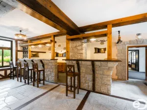 Pronájem ubytování, Jablonec nad Nisou, U Lesního divadla, 2930 m2