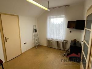 Pronájem výrobních prostor, Opava - Komárov, Podvihovská, 112 m2