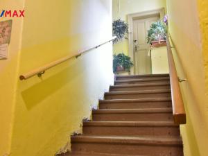 Prodej bytu 2+1, Úpice, náměstí T. G. Masaryka, 48 m2