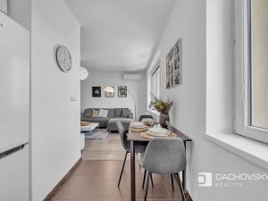 Prodej bytu 3+kk, Pardubice, Družstevní, 69 m2