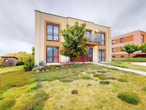 Prodej rodinného domu, Valašské Meziříčí, Ve Svahu, 209 m2