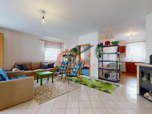 Prodej rodinného domu, Valašské Meziříčí, Ve Svahu, 209 m2
