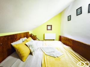 Prodej rodinného domu, Semily, Cihlářská, 200 m2