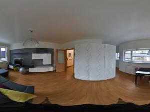 Pronájem bytu 2+kk, Praha - Hlubočepy, Högerova, 59 m2