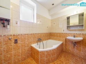 Prodej činžovního domu, Karlovy Vary, Závodní, 330 m2